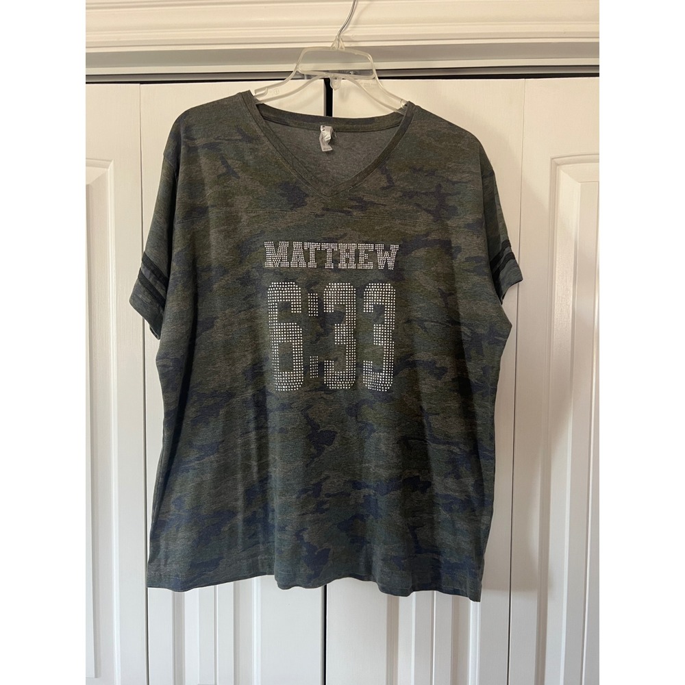 LAT Apparel Womens 2XL Camo Matthew 6:33 Rhinestone V-Neck T-Shirt Green 3537